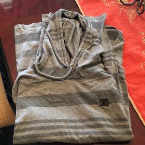 Stripped lightweight hoodie with pockets